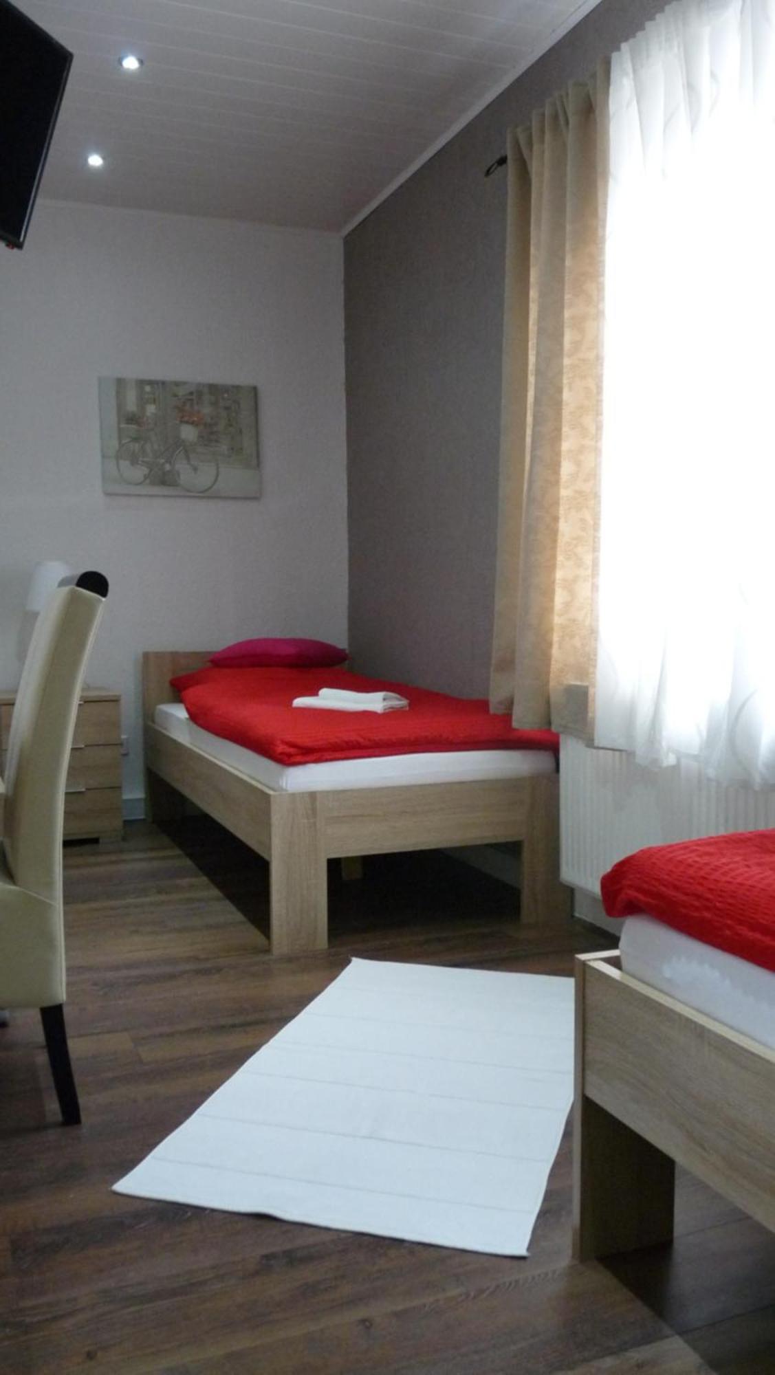 Hotel Rodizio Ug Wolfsburg Bagian luar foto
